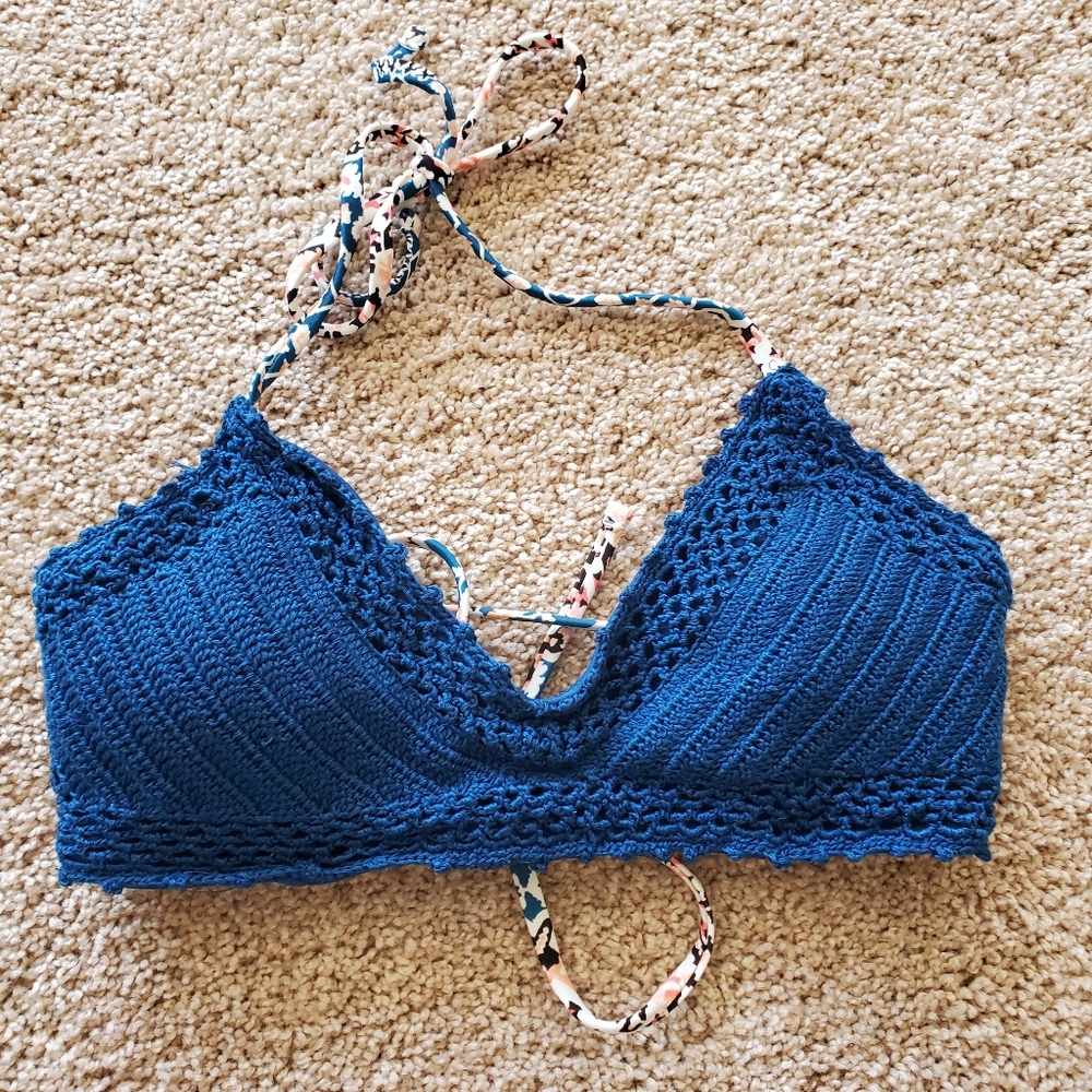 Bathing suit top